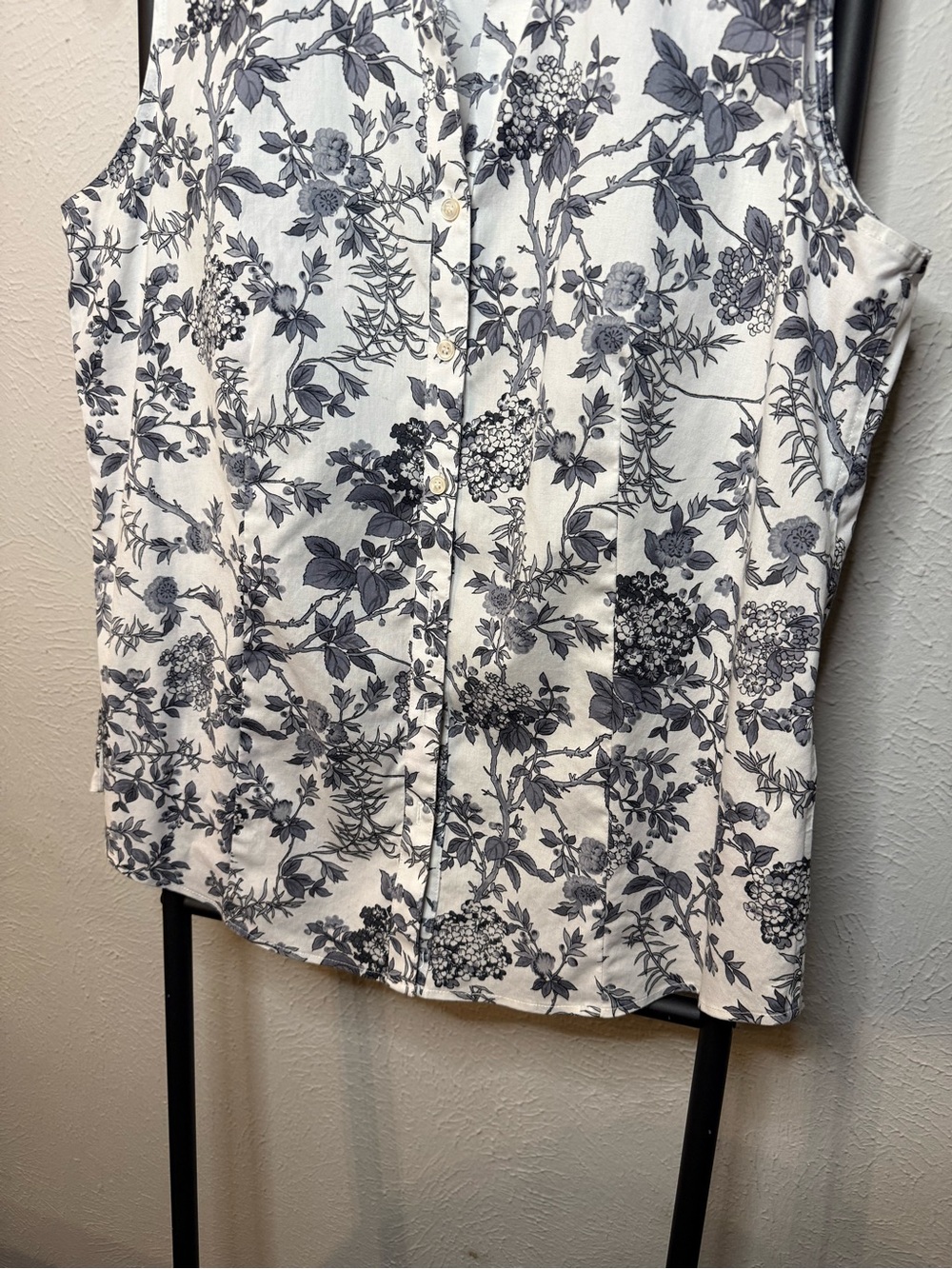 NWOT Talbots Print Tank Blouse Size 12 - Picture 3 of 5